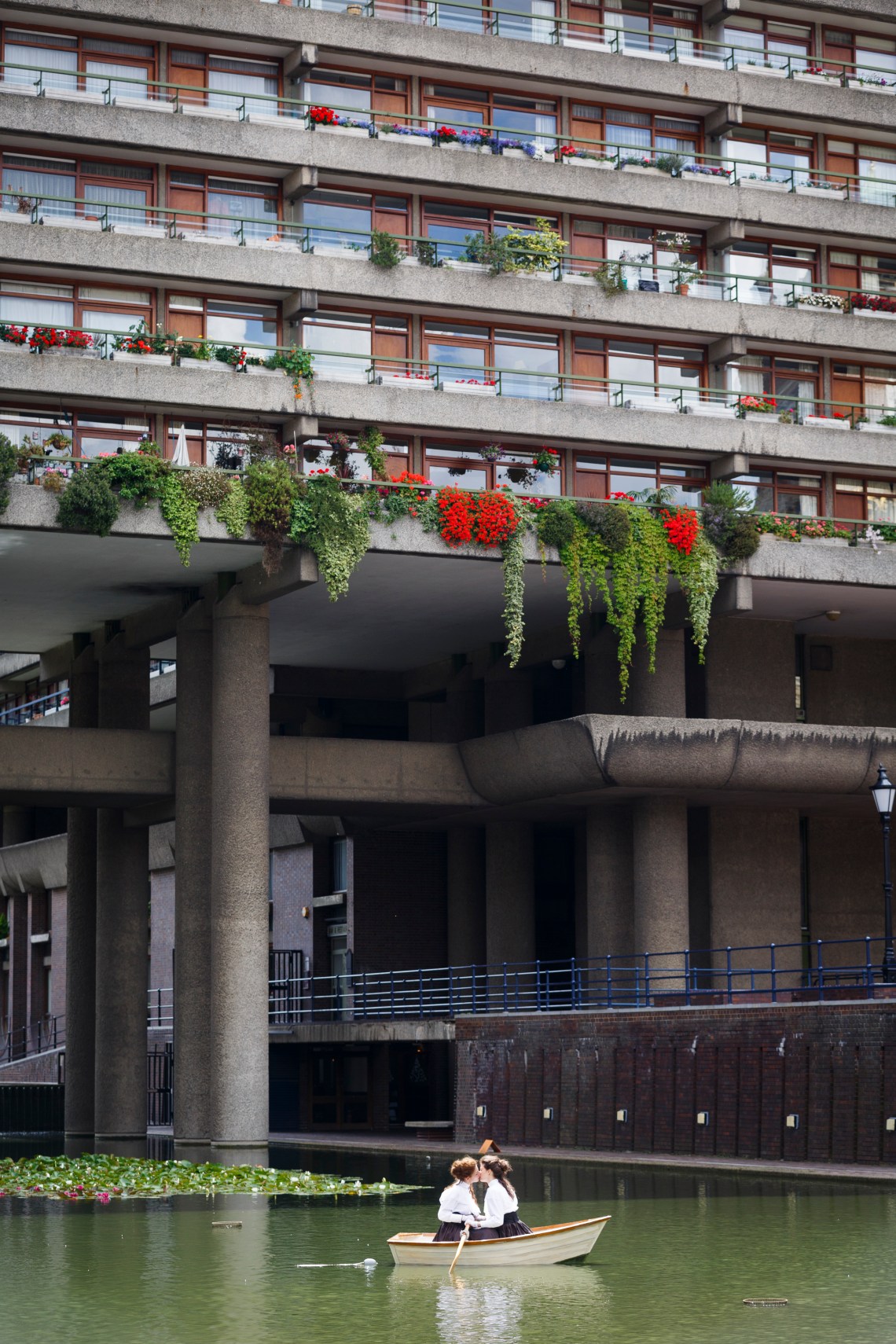 19-ragnar-kjartansson-barbican-art-gallery-tristan-fewings_getty-images-21